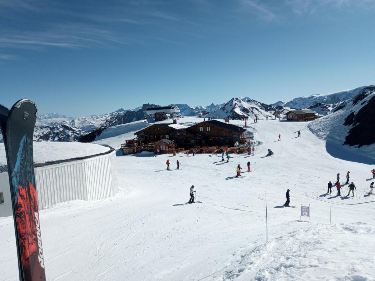 Le Chamois Des Alpages De Reberty Ski Au Pied Сен-Мартен-дьо-Белвил Екстериор снимка